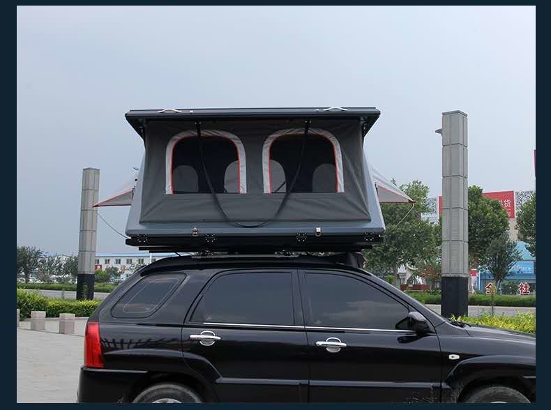 Polycotton半分は自動Zのキャンピングカー4x4の屋根の上のテントを形づけた