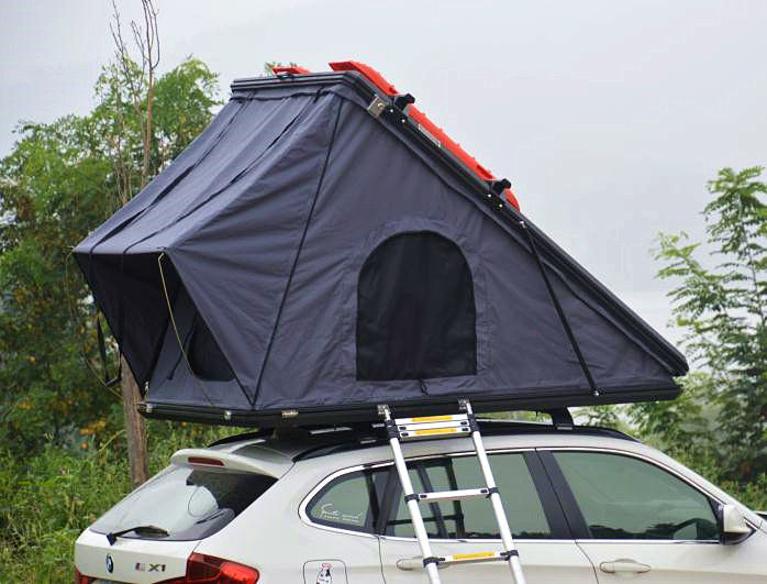 家族望遠鏡の梯子が付いているキャンプSUVの堅い貝125cmの4x4屋根の上のテント