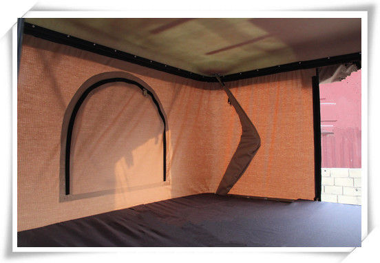 側面の日除けが付いている良質の単層のガラス繊維の堅い貝の屋根の上のテント